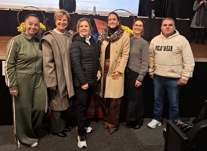 Assistência Social de Araranguá participa de encontro do Coegemas e Cib em Lages