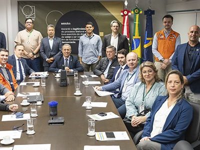 TRE-SC reúne instituições para planejar ações de prevenção aos riscos climáticos nas Eleições 2026