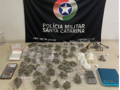 Traficante é preso com arma de fogo e mais de um quilo de maconha em Balneário Gaivota