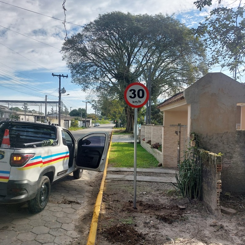 Demutran instala nova sinalização e reduz limite de velocidade na Barranca