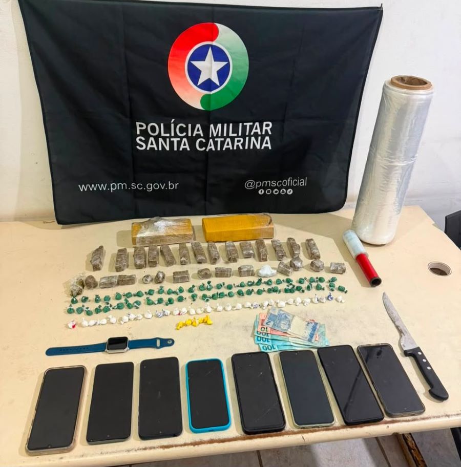 Polícia Militar prende três traficantes com mais de um quilo e 300 gramas de maconha em Turvo