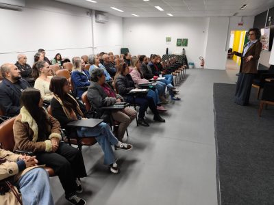 Escola de Lideranças Comunitárias da Unesc Araranguá realiza mais um encontro da terceira turma