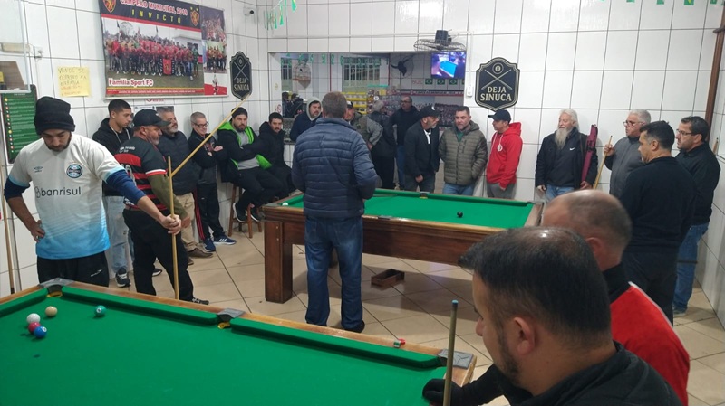 Clássico entre Flamengo e Grêmio decide a Copa de Sinuca entre Torcedores em Araranguá