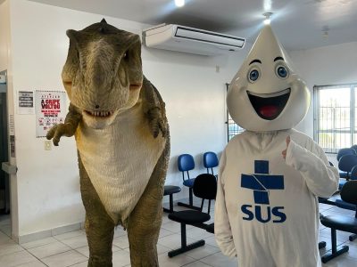 Domingo de vacinação no Belinzoni Dino Parque