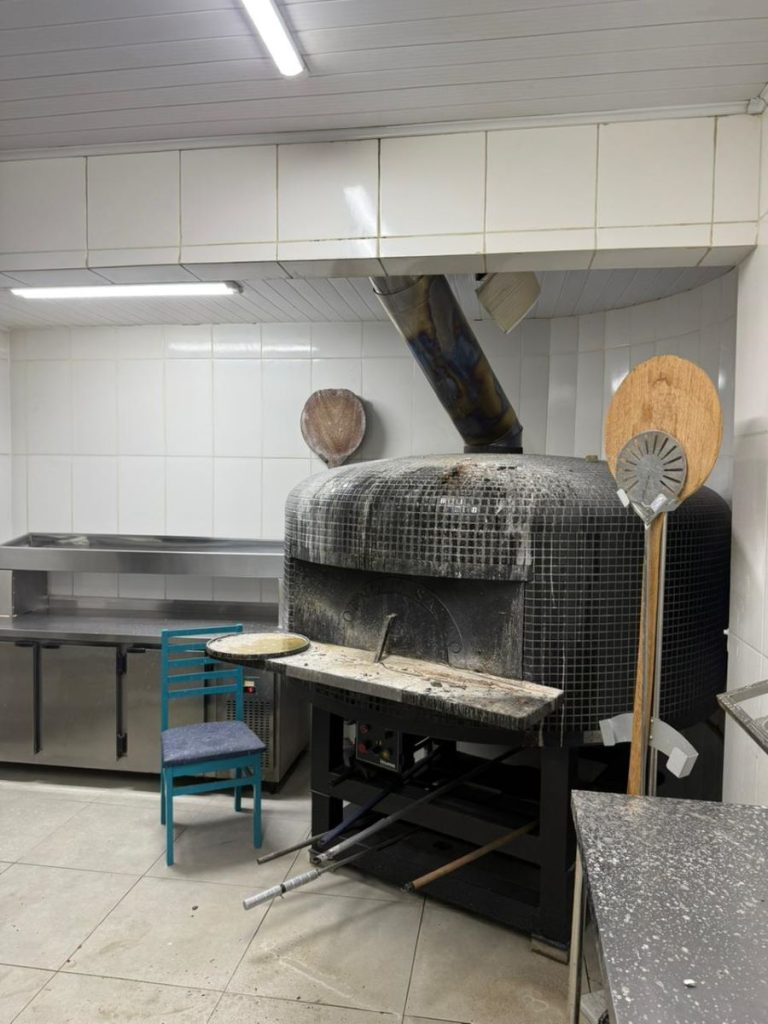 Princípio de incêndio em restaurante na Urussanguinha mobiliza bombeiros