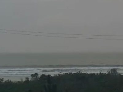 Morre mulher atingida por raio na Praia da Pinheira (VÍDEO COM CENAS FORTES)