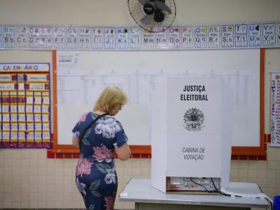 Eleições 2026: mulheres representam 52,8% do eleitorado e número de votantes idosos cresce