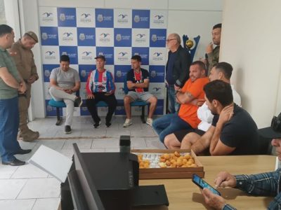 Dirigentes e comissão organizadora adiam a decisão do municipal de futebol em Balneário Gaivota
