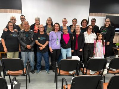 Lideranças comunitárias debatem prevenção e enfrentamento à violência contra a mulher na Unesc Araranguá