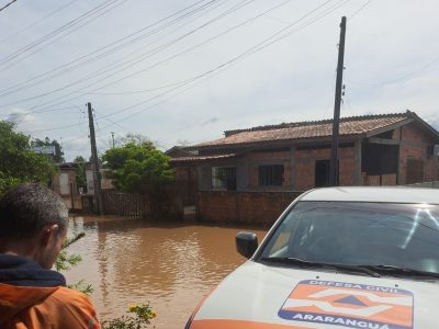 Rio Araranguá segue subindo, mas com menor intensidade; prevenção ajudou a reduzir impactos no município