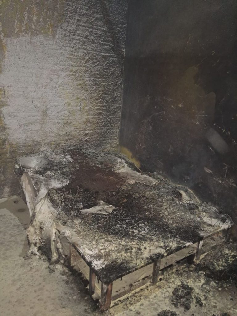 Princípio de incêndio no bairro Polícia Rodoviária mobiliza bombeiros e, caminhão furtado é recuperado pela Polícia Militar