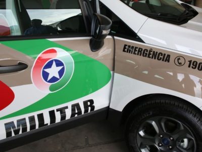 Polícia Militar prende homem que apedrejou vidraça e, tentou furtar ótica no Centro de Araranguá