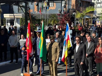 Cesar Cesa destaca participação de mais de 8 mil pessoas no maior desfile de 7 de Setembro da região