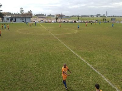 Barranca goleia e, garante vaga na segunda fase do municipal da segunda divisão em Araranguá