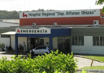 Colisão com automóvel fere gravemente passageira de moto no bairro Arapongas em Araranguá