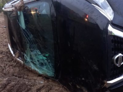 Condutora perde controle da direção e, tomba veículo na Baichadinha em Araranguá