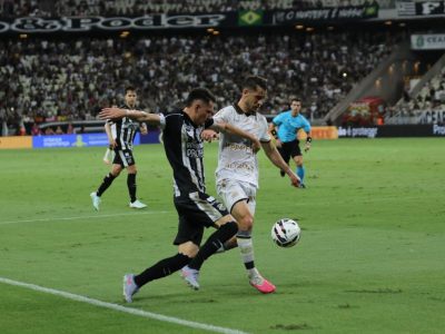 Criciúma toma gol na reta final e perde para o Ceará