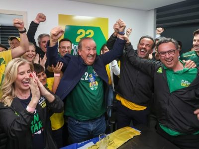 Jorginho Mello agradece eleitores após reeleição e diz que votação “aumenta a responsabilidade” (VÍDEO)