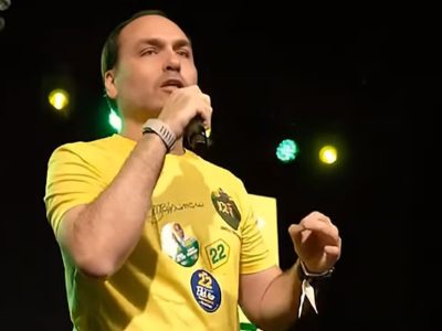 Carlos Bolsonaro agradece apoio de Jorginho Mello e Carol de Toni após eleição ao senado por SC (VÍDEO)