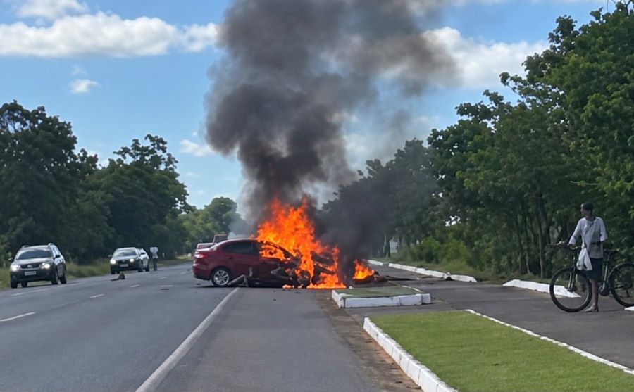 Colisão na SC-285 em Turvo envolve automóvel e, motocicleta e deixa dois mortos