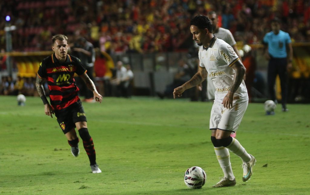 Com gol no último lance, Criciúma perde para o Sport fora de casa