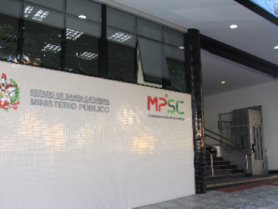 Justiça decreta prisão preventiva de suspeito de matar ex-companheira e namorado dela em Balneário Arroio do Silva