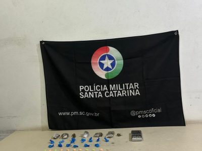 Polícia Militar apreende drogas e, prende traficantes no Jardim Cibele em Araranguá