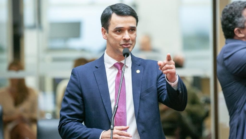 Marcos da Rosa destaca reeleição e defende ampliação de ações contra as drogas