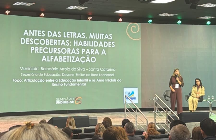 Projeto de Balneário Arroio do Silva é selecionado e apresentado em seminário estadual de educação