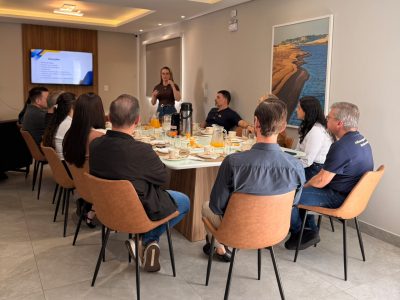 Café com a Presidente aproxima associados e apresenta a força da CDL de Araranguá